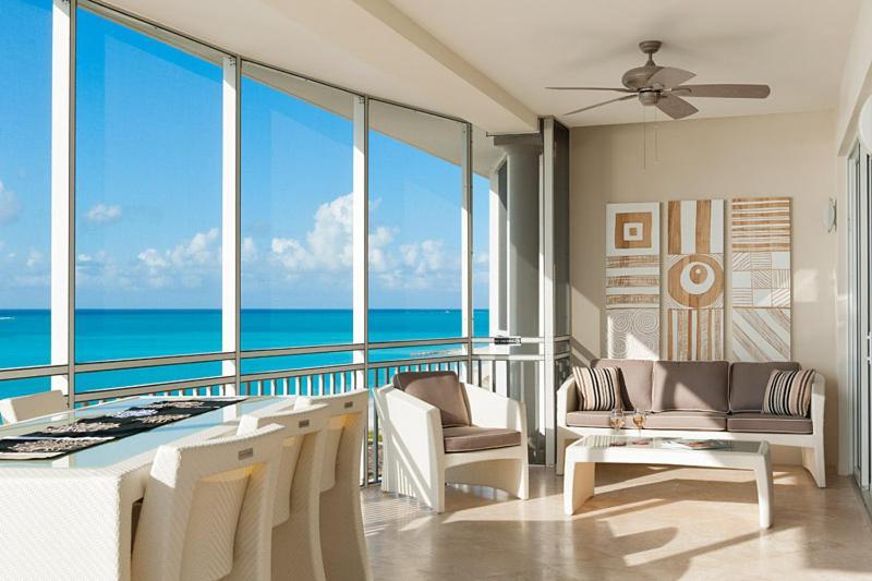 The Venetian On Grace Bay Lejlighedshotel Eksteriør billede